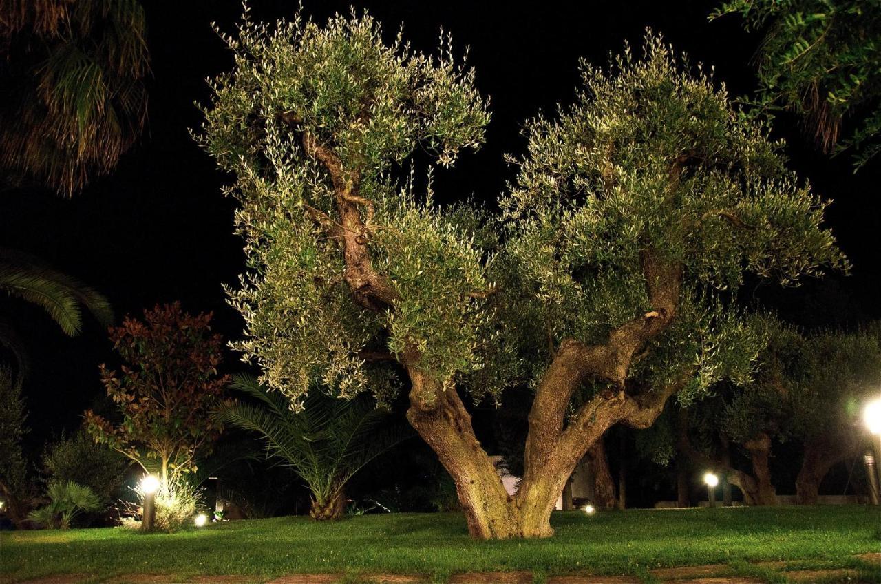 Citta Bianca Country Resort Ostuni Bagian luar foto